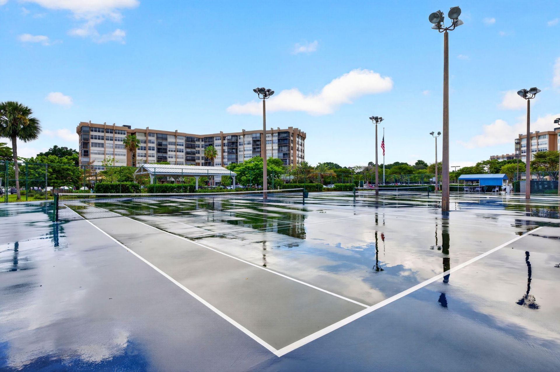 1100 St Charles Place, Unit PH3, Pembroke Pines, FL 33026 Photo