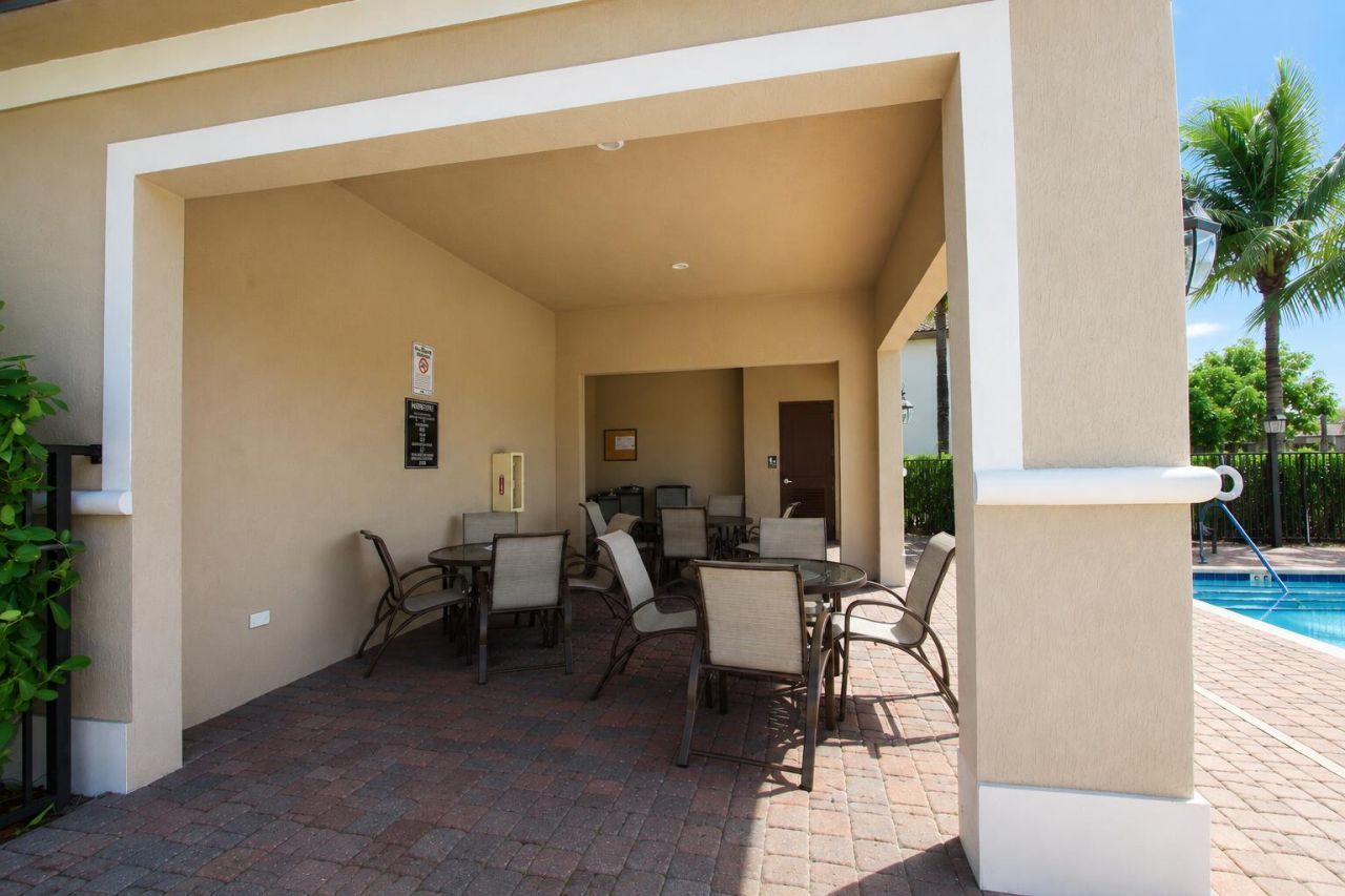 5437 NW 27th Court, Margate, FL 33063 Photo