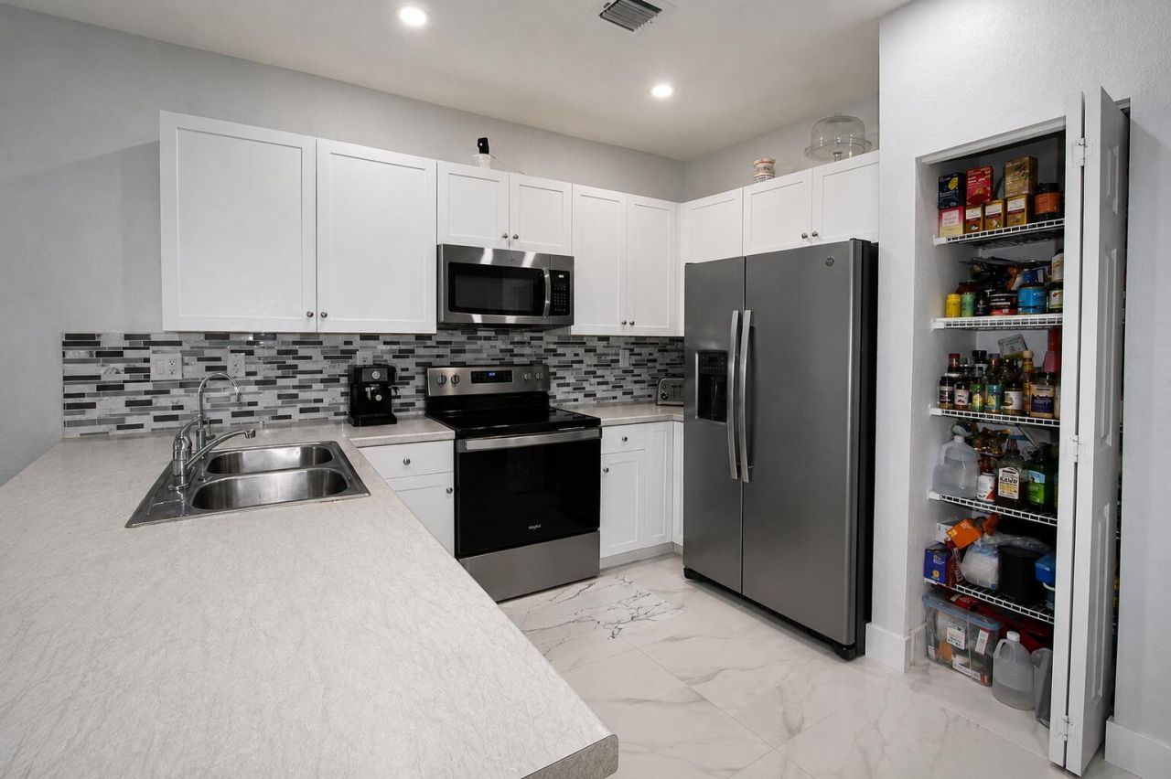 5437 NW 27th Court, Margate, FL 33063 Photo