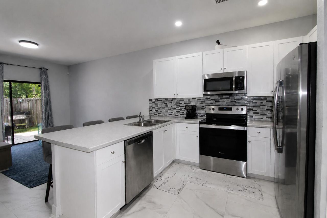 5437 NW 27th Court, Margate, FL 33063 Photo
