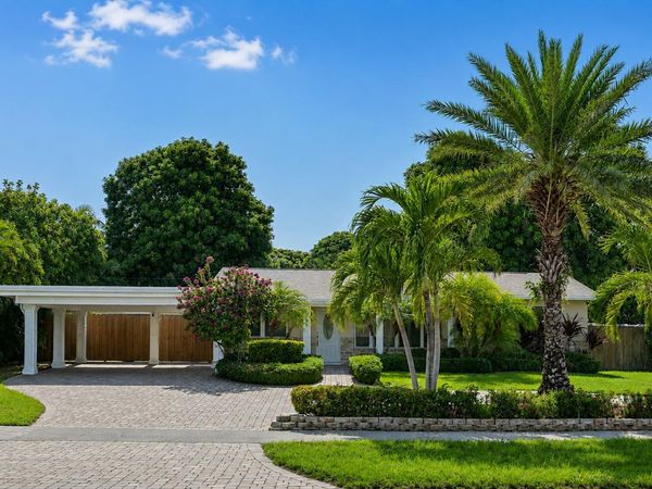 3100 S SEACREST Boulevard, Boynton Beach, FL 33435