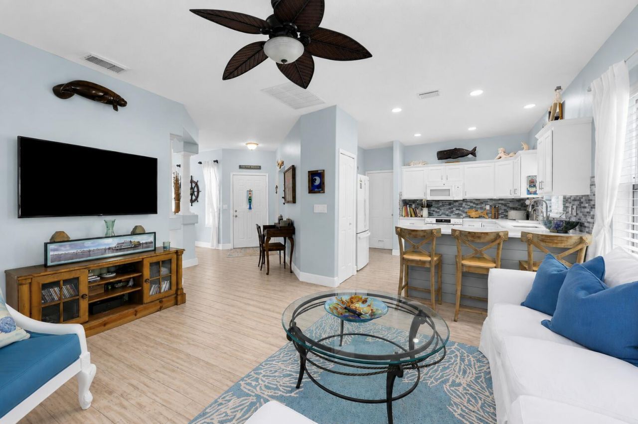 10831 SE Pinegrove Street, Tequesta, FL 33469 Photo