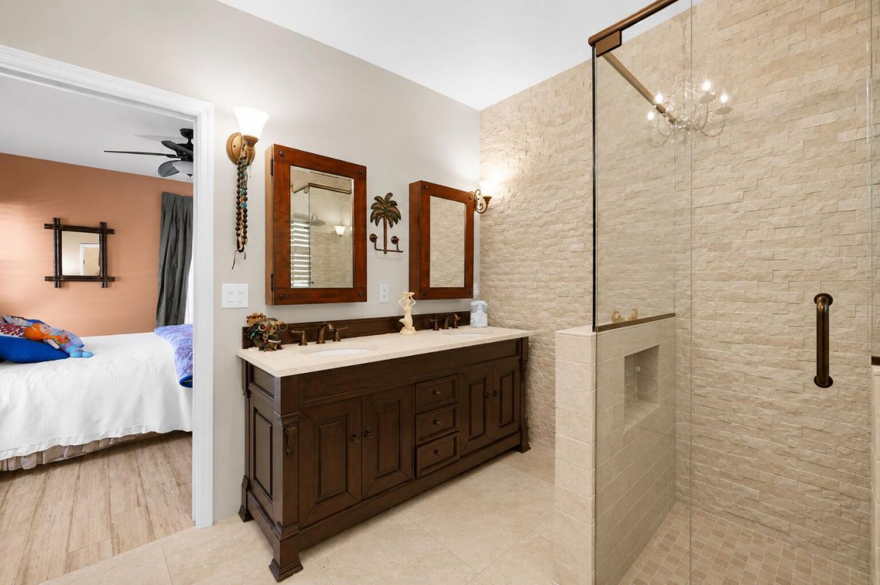 10831 SE Pinegrove Street, Tequesta, FL 33469 Photo