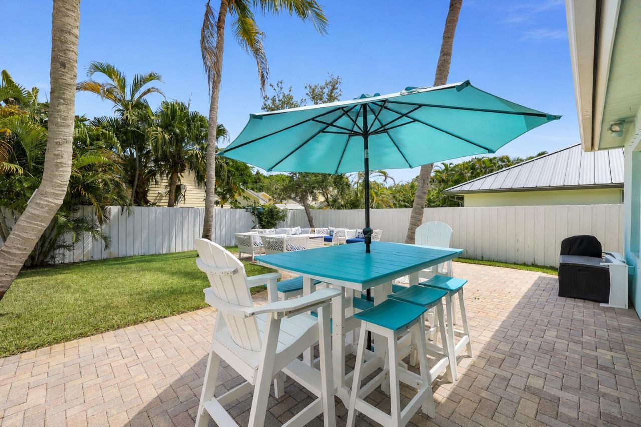 10831 SE Pinegrove Street, Tequesta, FL 33469 Photo