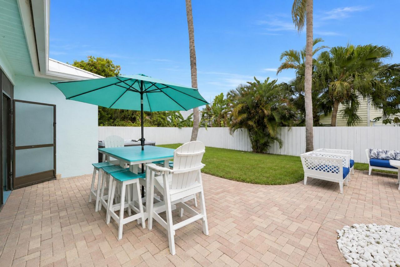 10831 SE Pinegrove Street, Tequesta, FL 33469 Photo