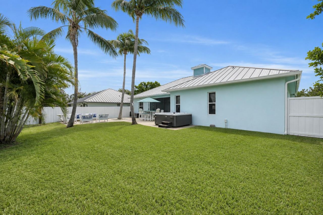 10831 SE Pinegrove Street, Tequesta, FL 33469 Photo