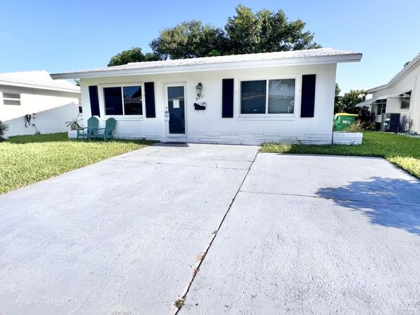 6711 NW 72nd Street, Tamarac, FL 33321