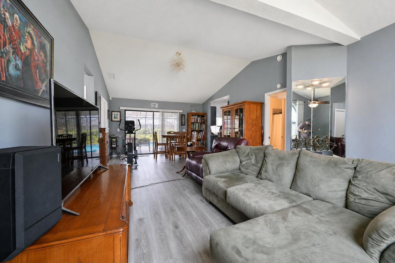 409 SW Voltair Terrace, Port Saint Lucie, FL 34984 Photo