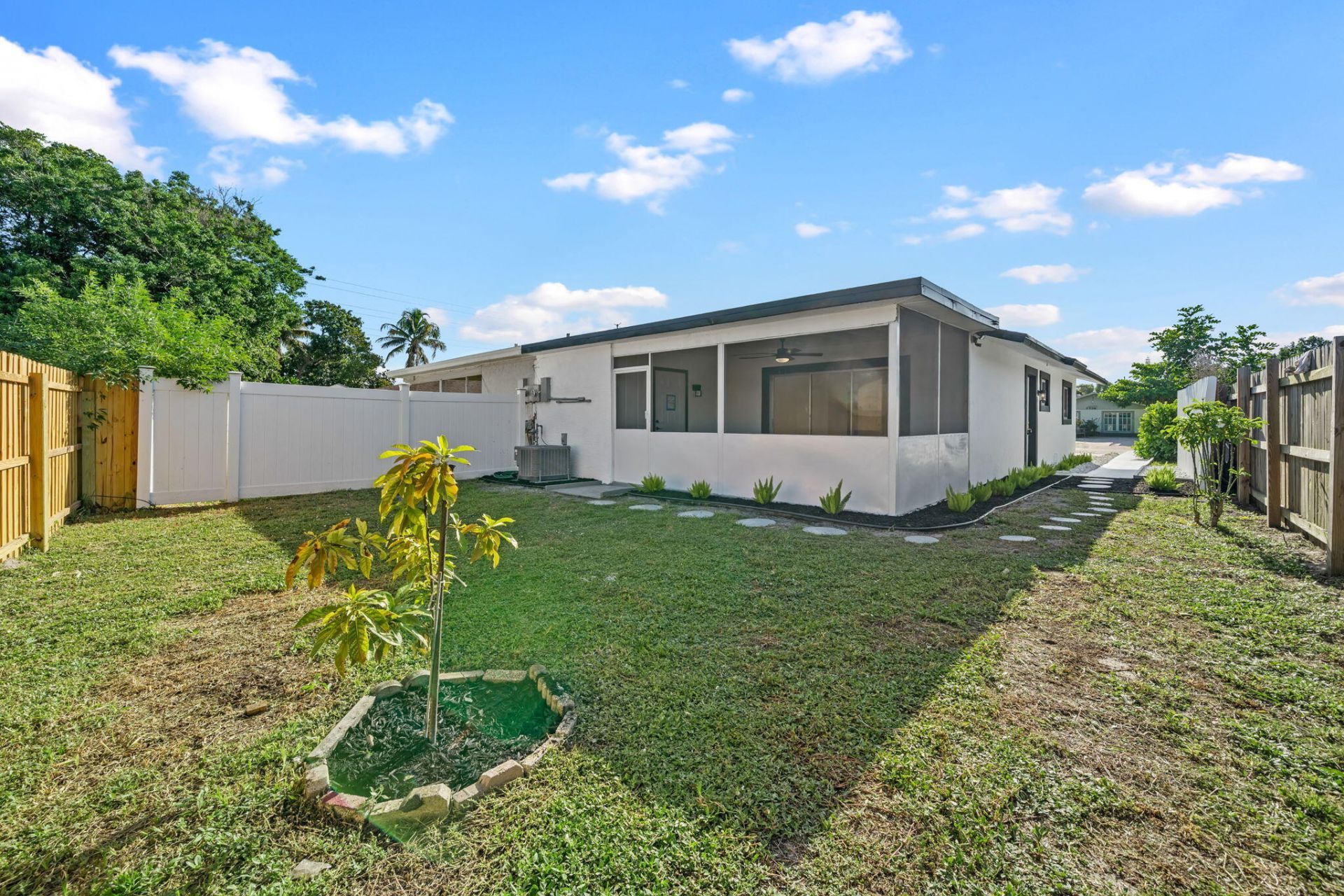 5937 Caribbean Boulevard, West Palm Beach, FL 33407 Photo