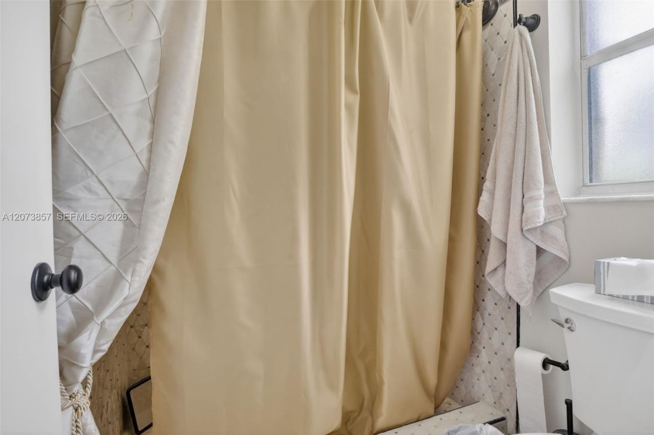 5240 NE 6th Ave , Unit H26, Oakland Park, FL 33334 Photo