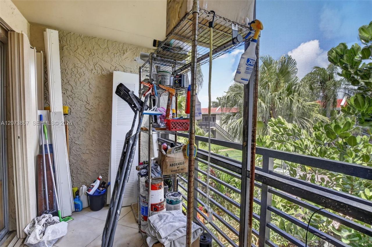 5240 NE 6th Ave , Unit H26, Oakland Park, FL 33334 Photo