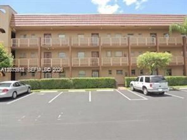 9360 Sunrise Lakes Blvd , Unit 302, Sunrise, FL 33322