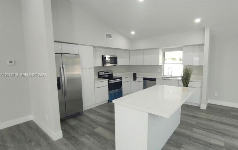 333 NE Greenbrier Ave , Port Saint Lucie, FL 34983 Photo