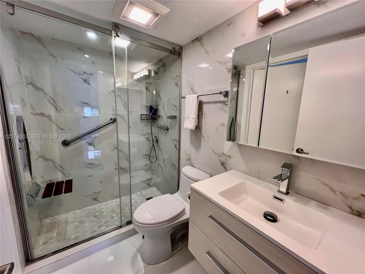 540 Brickell Key Dr , Unit 919, Miami, FL 33131 Photo