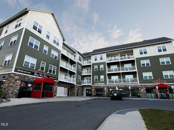 74 Weibel Avenue, Unit 11HP219, Saratoga Springs, NY 12866