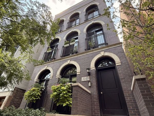 3340 N Kenmore Avenue, Unit 3, Chicago, IL 60657