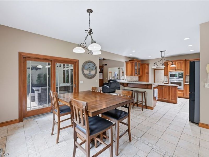 5560 Oak Hill Drive, Warren, OH 44481 Photo 13