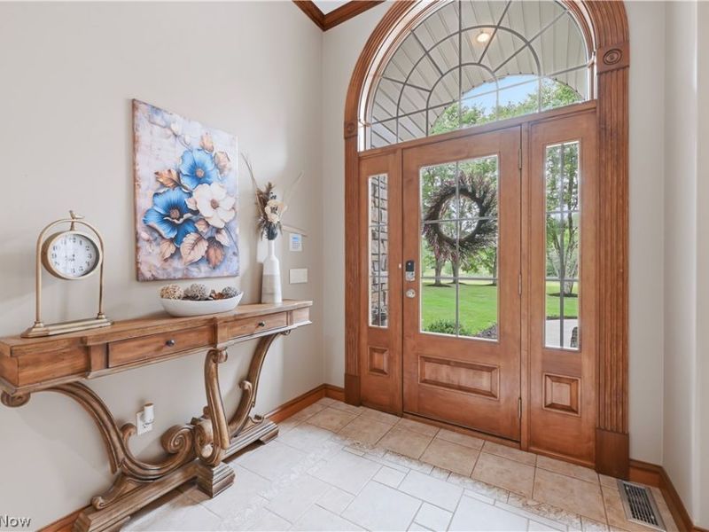 5560 Oak Hill Drive, Warren, OH 44481 Photo 5