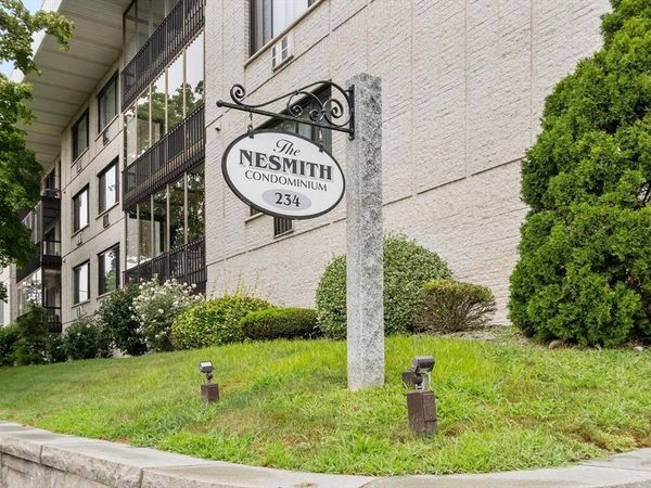 234 Nesmith St, Unit 24, Lowell, MA 01852