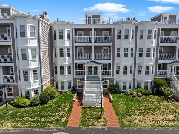 15 Park Ave, Unit 302, Hull, MA 02045