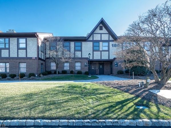 185 Fairfield Ave-2A, West Caldwell, NJ 07006