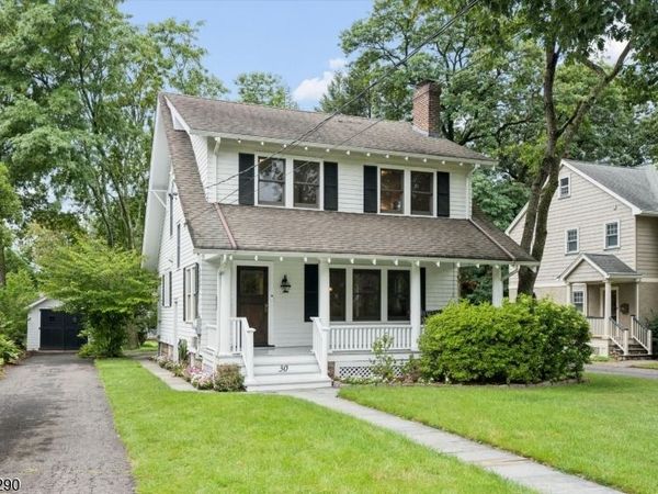 30 Rodney St, Glen Rock, NJ 07452