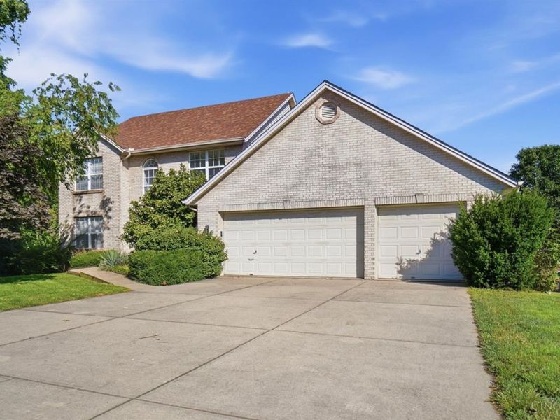 9865 Seward Road, Fairfield, OH 45014 Photo 1