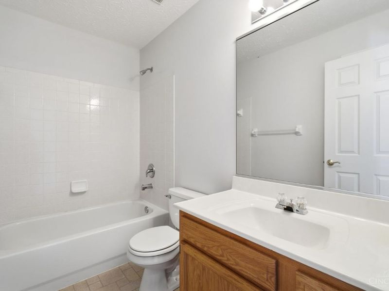 9865 Seward Road, Fairfield, OH 45014 Photo 30