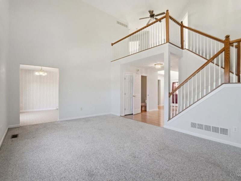 9865 Seward Road, Fairfield, OH 45014 Photo 6