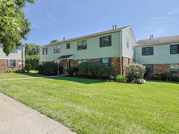 1937 Chaucer Drive, Unit A, Sycamore Twp, OH 45237