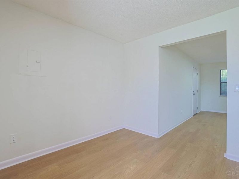 1937 Chaucer Drive, Unit A, Sycamore Township, OH 45237 Photo 11
