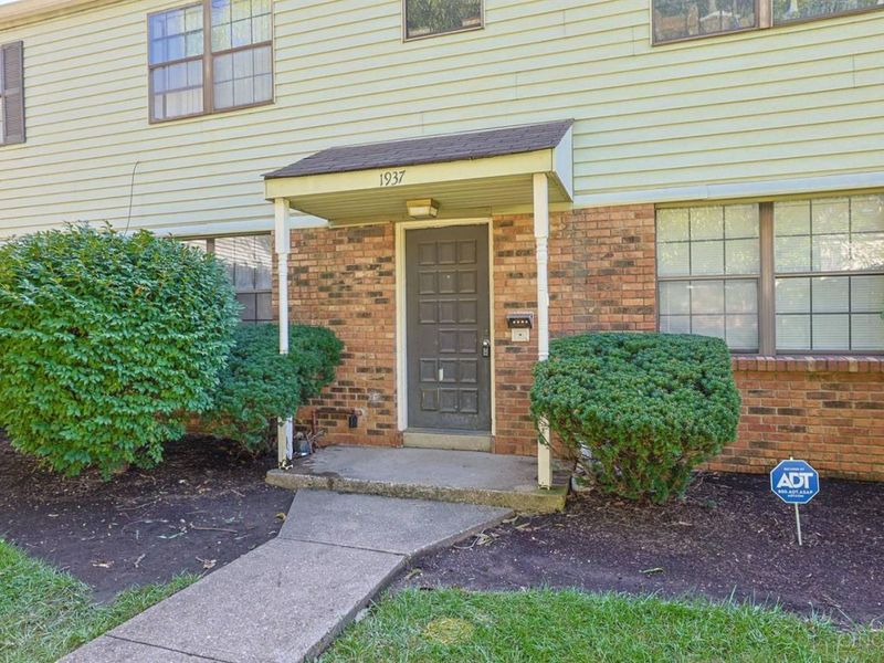 1937 Chaucer Drive, Unit A, Sycamore Township, OH 45237 Photo 3