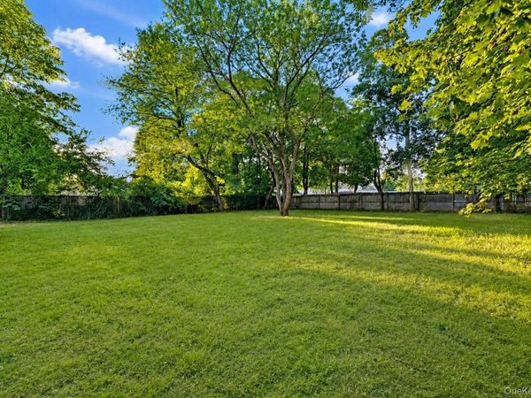171 Elm Drive , Bay Shore, NY 11706