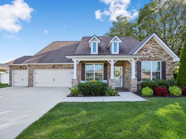 2604 Parkwood Dr, Murfreesboro, TN 37128