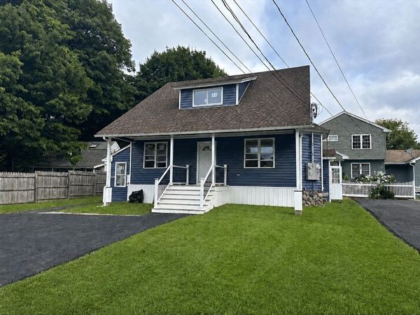 38 Wesleyan St, Shrewsbury, MA 01545