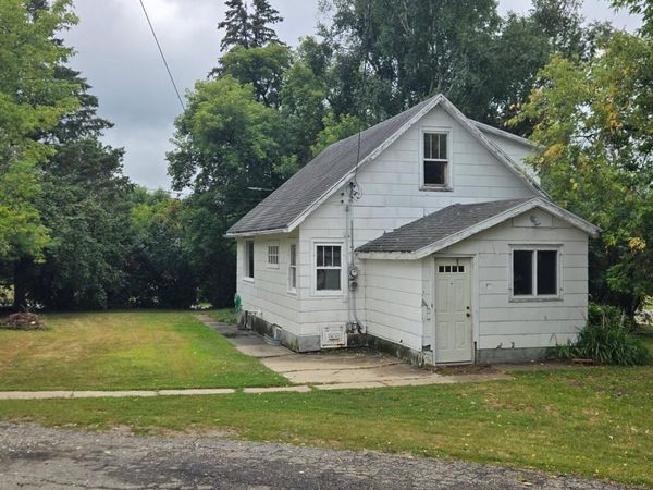 119 Red Lake Avenue SW, Bagley, MN 56621