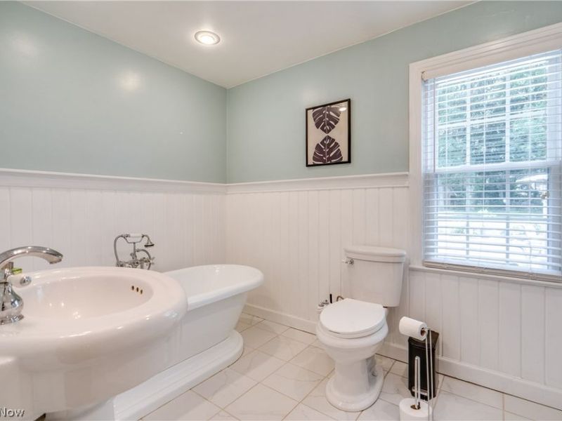 5560 East Boulevard NW, Canton, OH 44718 Photo 23