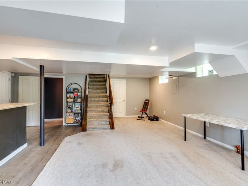 5560 East Boulevard NW, Canton, OH 44718 Photo 34