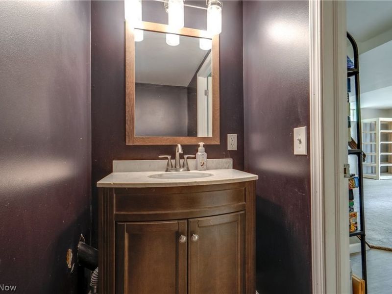 5560 East Boulevard NW, Canton, OH 44718 Photo 36
