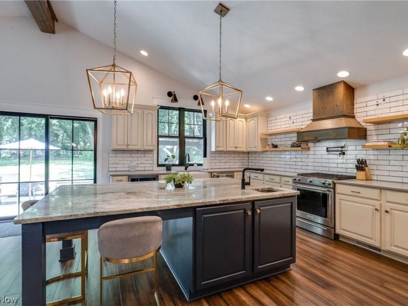 5560 East Boulevard NW, Canton, OH 44718 Photo 7