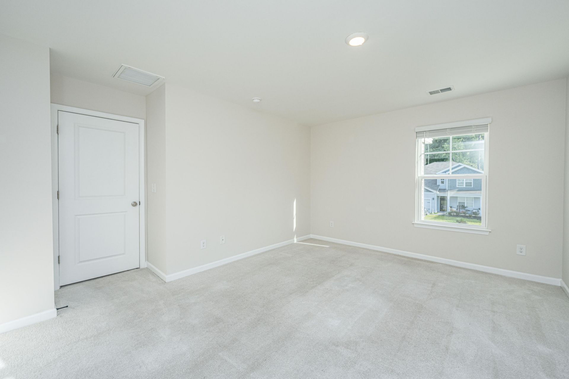 126 Lagoona Drive Photo 11