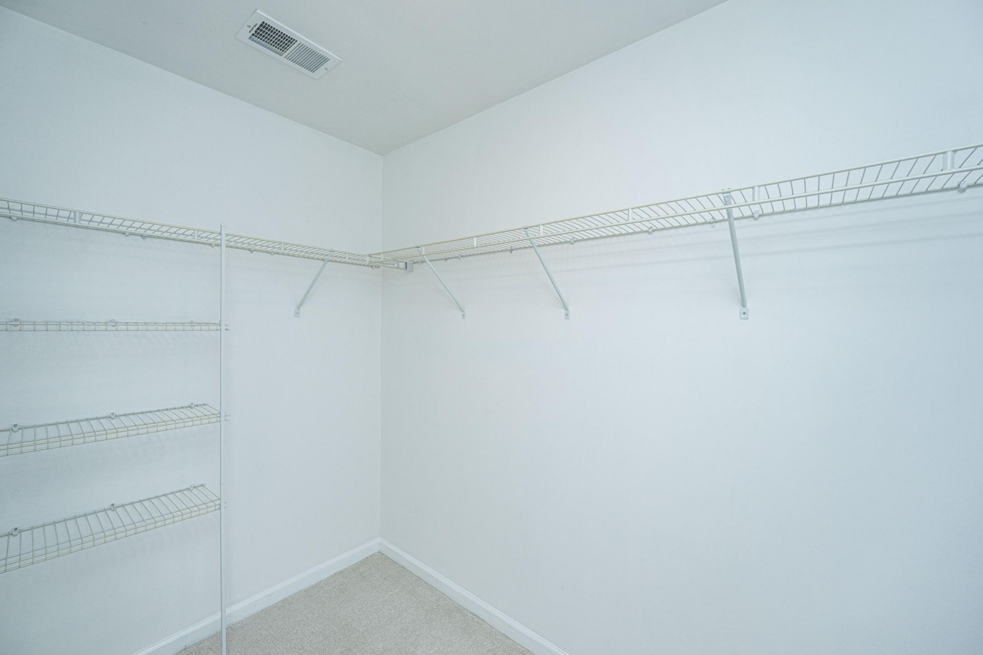 126 Lagoona Drive Photo 13