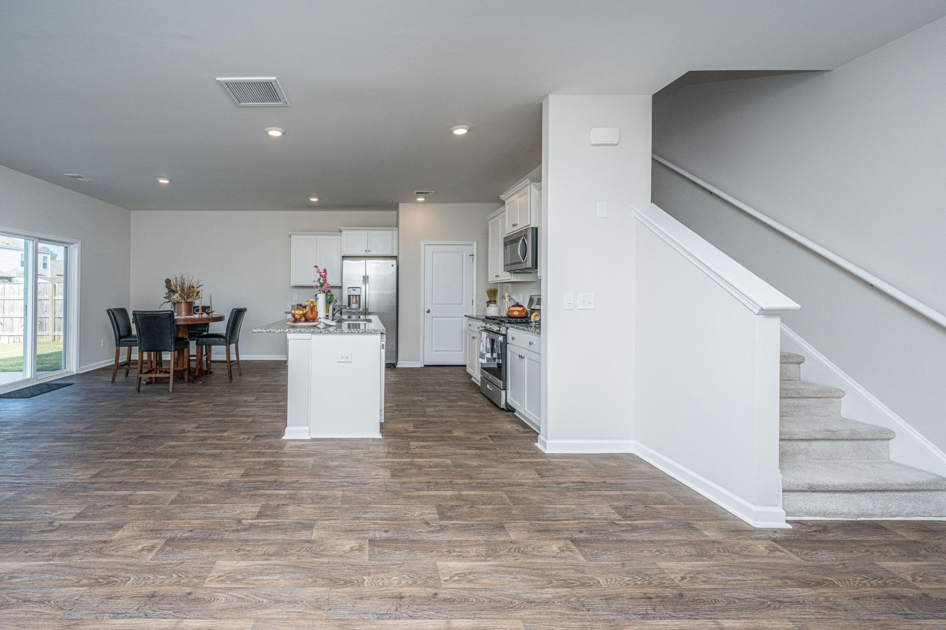 126 Lagoona Drive Photo 9