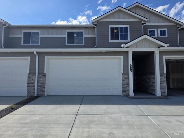 6003 N Highfire Lane, Meridian, ID 83646