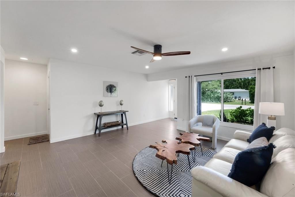 52 1st St , Bonita Springs, FL 34134 Photo