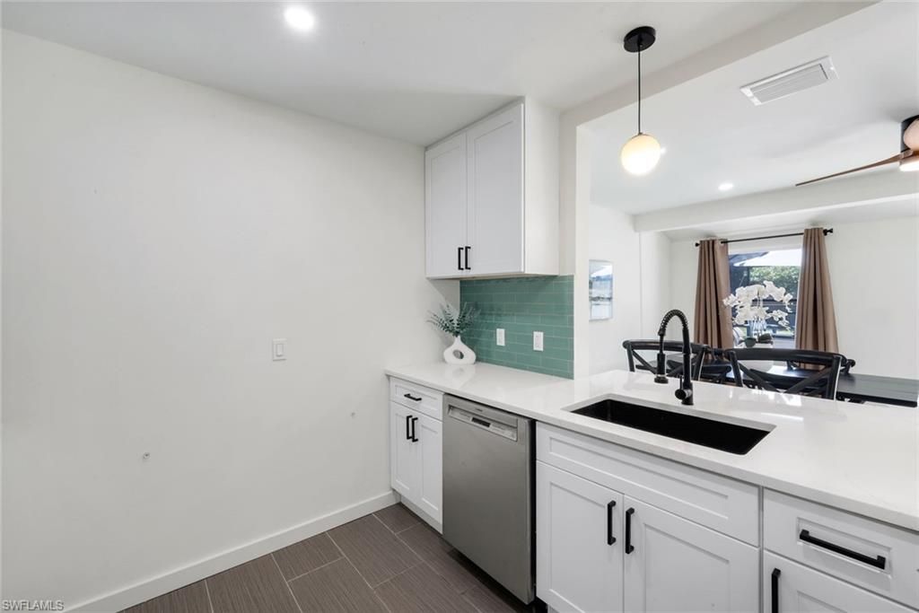 52 1st St , Bonita Springs, FL 34134 Photo