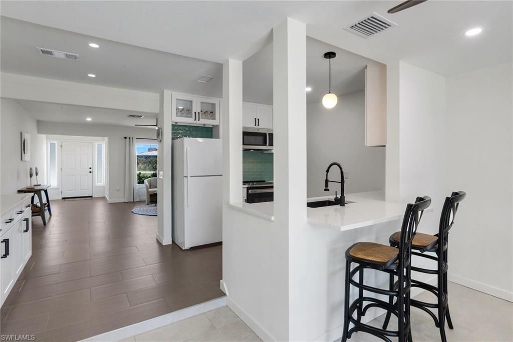 52 1st St , Bonita Springs, FL 34134 Photo