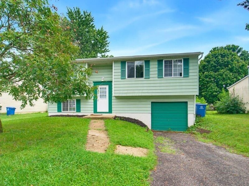 3804 Big Walnut Drive , Groveport, OH 43125 Photo 1