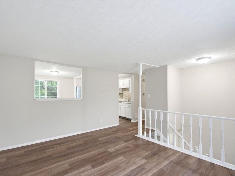 3804 Big Walnut Drive , Groveport, OH 43125 Photo 3