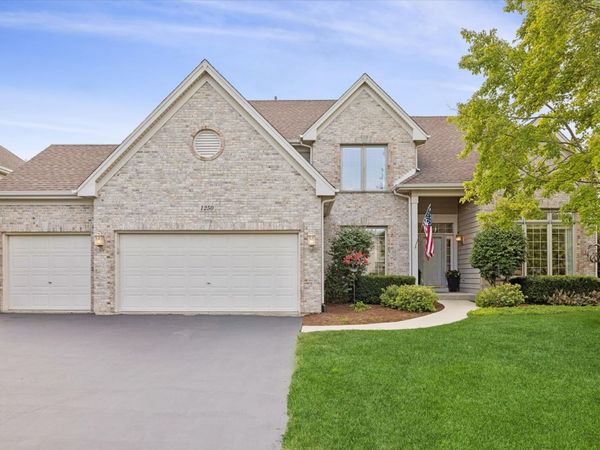 1250 Tunbridge Trail , Algonquin, IL 60102